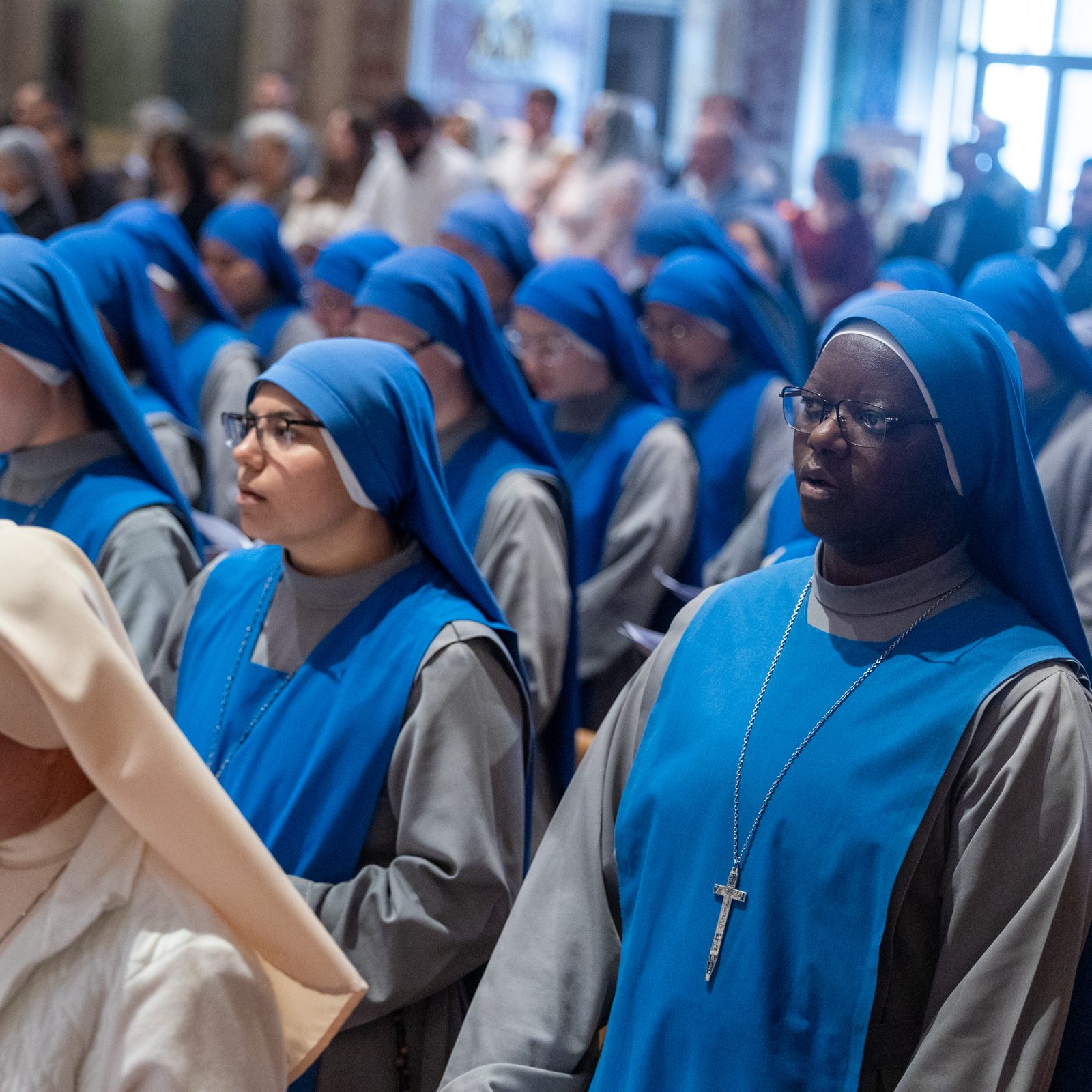 Women religious pray during the April 14 Chrism Mass at the Cathedral of St. Matthew the Apostle in Washington, where Cardinal McElroy blessed sacramental oils and led priests in renewing their ordination promises.  (CS photo/Mihoko Owada)