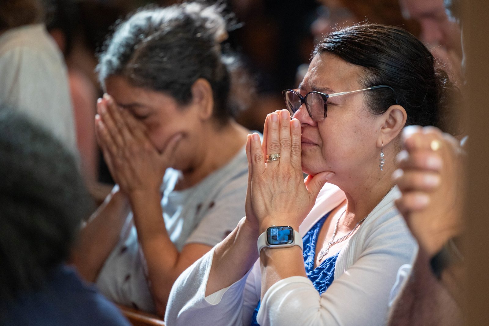 People pray during Mass at the Basilica of the National Shrine of the Immaculate Conception prior to the June 8 Eucharistic procession in Washington, D.C. At the Mass, the procession participants were urged to “let our hearts exult in the Lord and rejoice in His love." (CS photos by Mihoko Owada)
