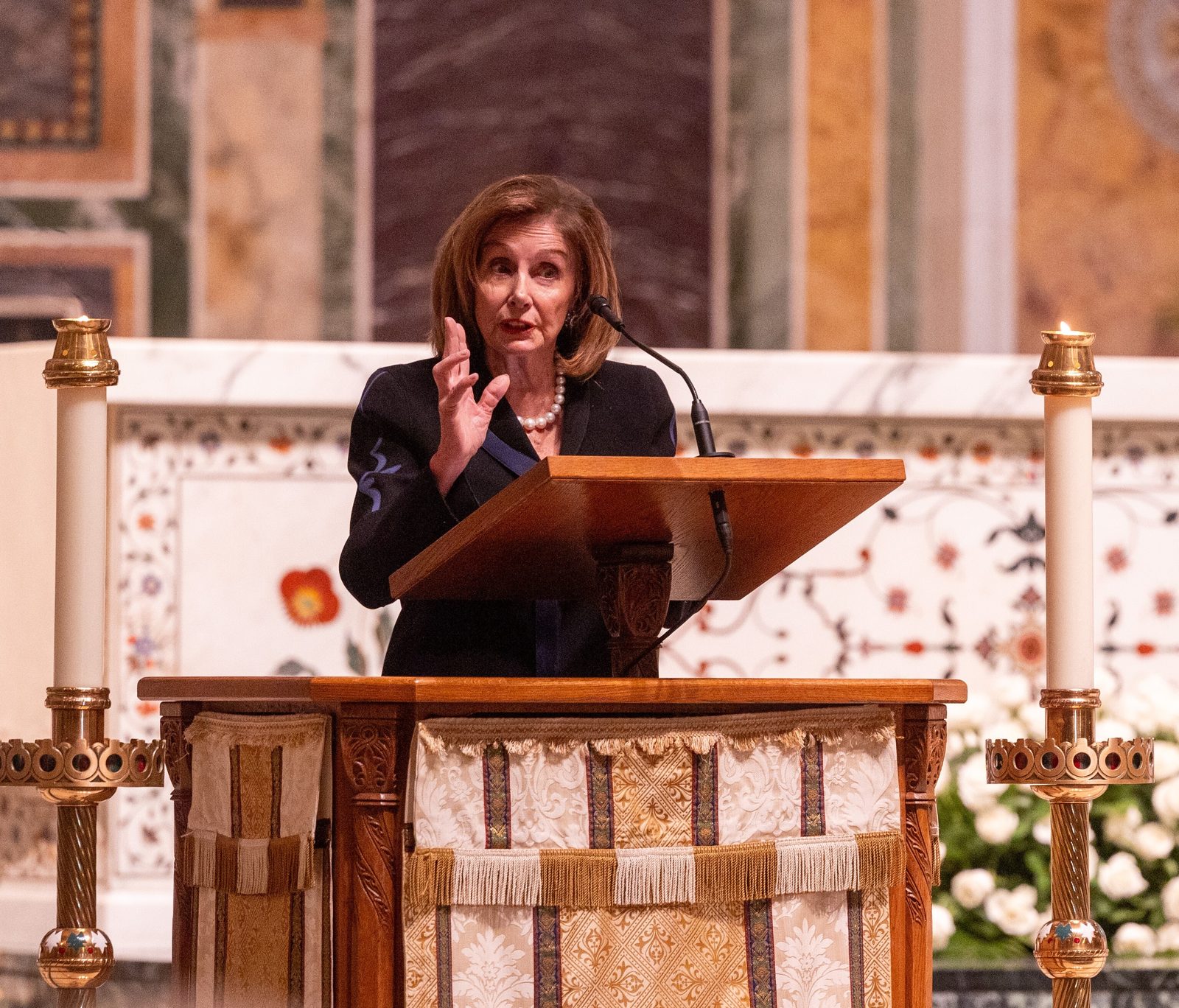 Speaker Emerita Nancy Pelosi reflects on the life and legacy of the late Ethel Kennedy during an Oct. 16 memorial service at St. Matthew’s Cathedral in Washington for the Kennedy family matriarch who died on Oct. 10 at the age of 96. (Catholic Standard photo by Mihoko Owada)