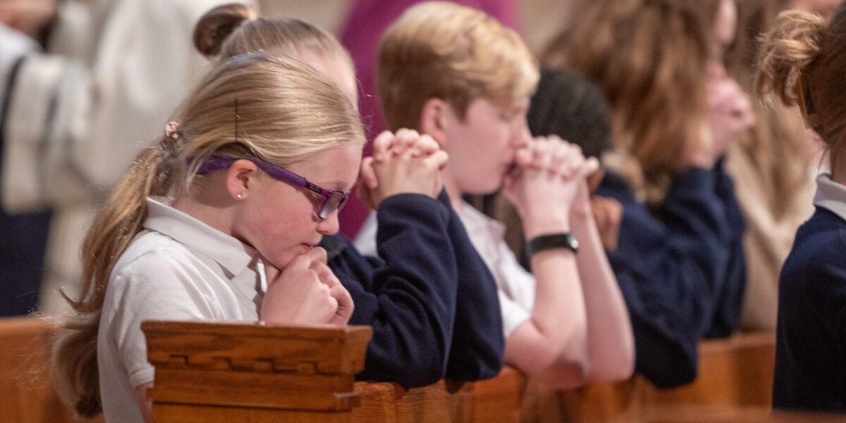 https://cathstan-1f209.kxcdn.com/_1200x600_crop_center-center_none/041025Vocation-Mass-for-Students-in-6th-Grade_0076.jpg