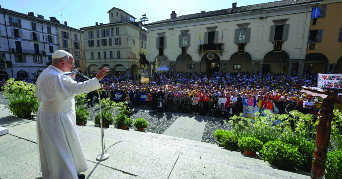 Pope Leo prays at St. Augustine’s tomb in Pavia, calling all to be signs of Jesus’s love